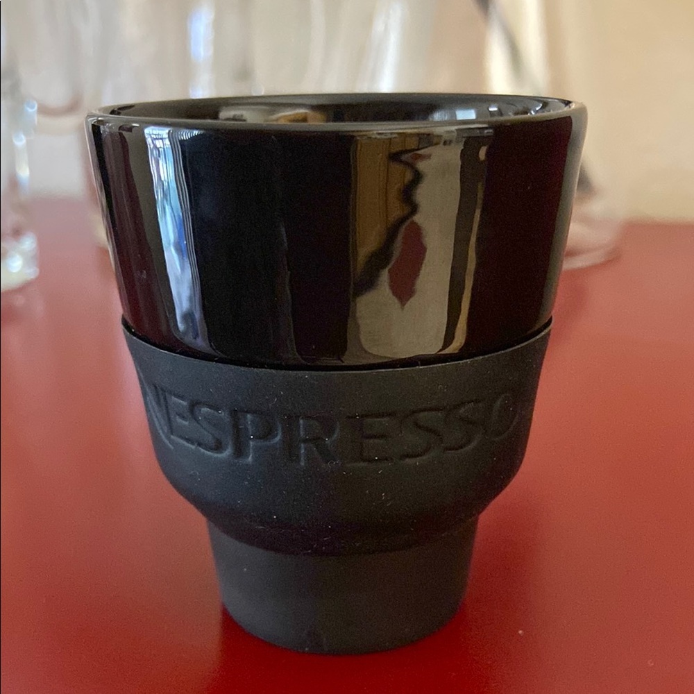 Nespresso Vertuo Carafe with Accessories - Picture 2 of 9